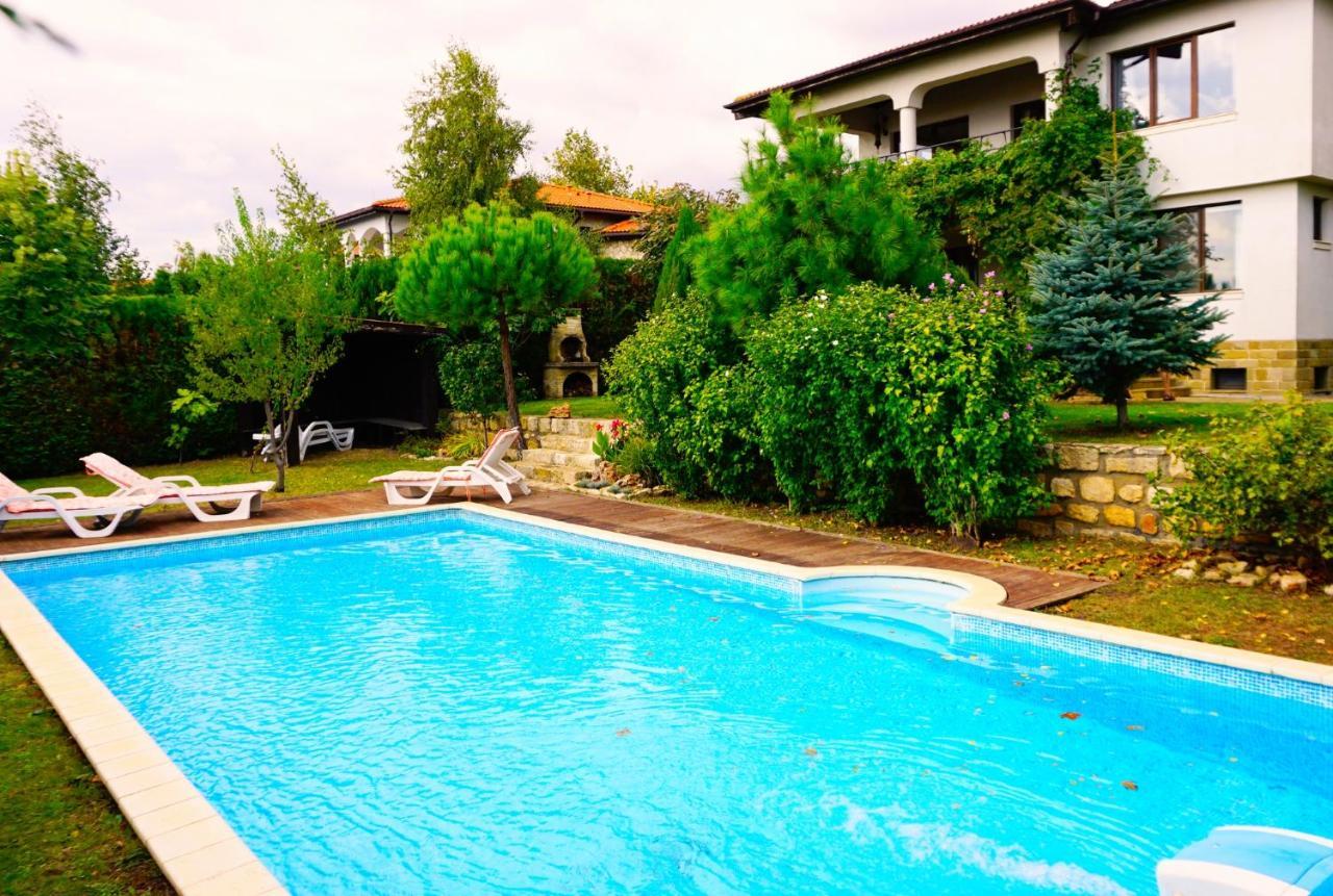 Вила Афина - Villa Afina Балчик Экстерьер фото