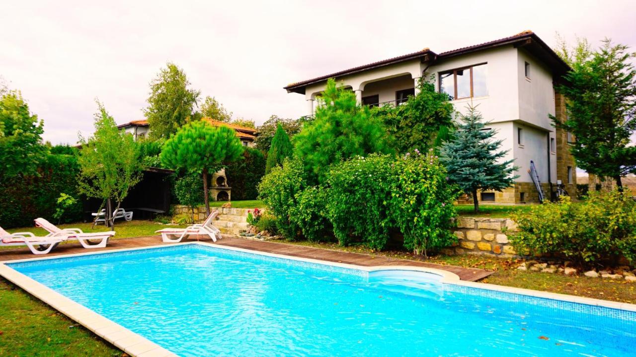 Вила Афина - Villa Afina Балчик Экстерьер фото