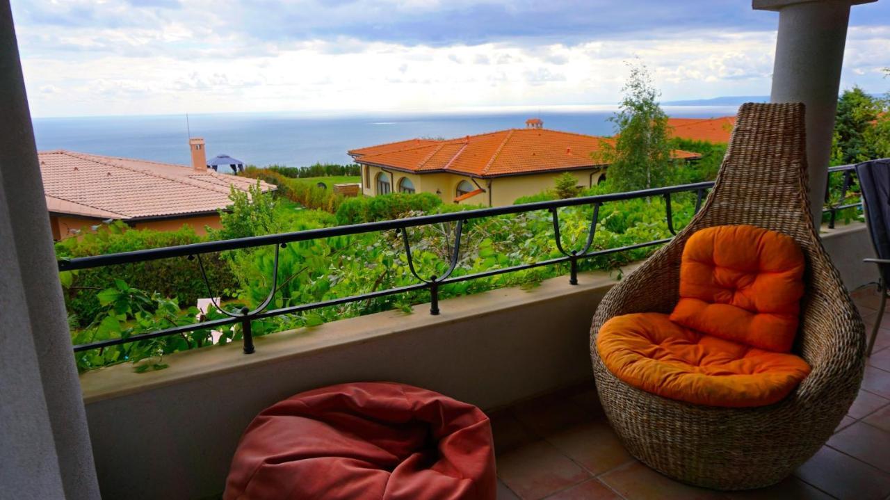 Вила Афина - Villa Afina Балчик Экстерьер фото