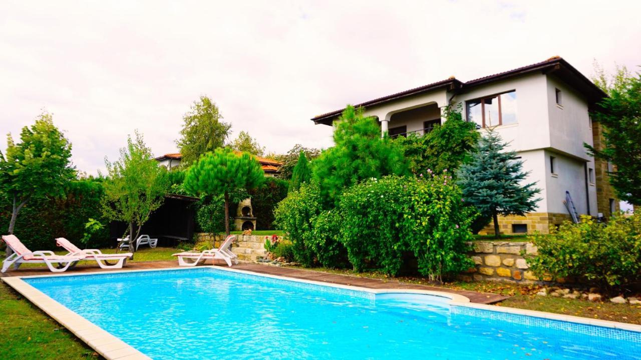 Вила Афина - Villa Afina Балчик Экстерьер фото